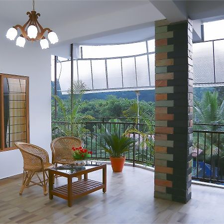 Holiday Villa Теккади Экстерьер фото